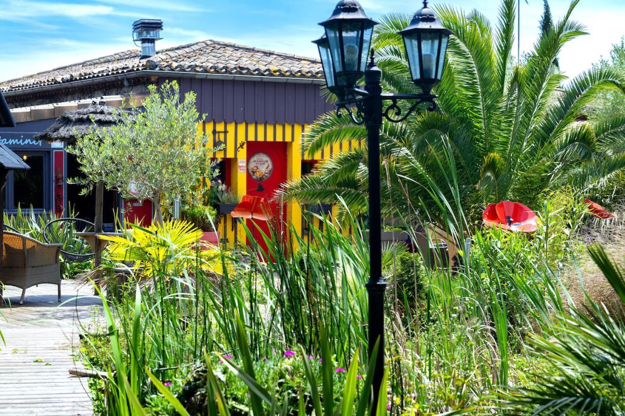 Bed and Breakfast Le Bassin Du Tertre Fronsac  Esterno foto