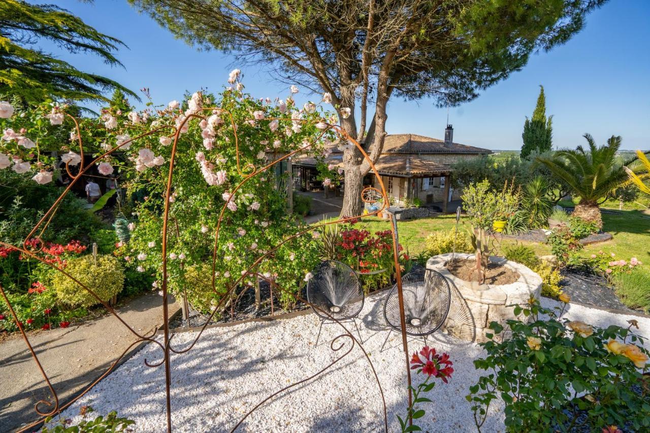Bed and Breakfast Le Bassin Du Tertre Fronsac  Esterno foto