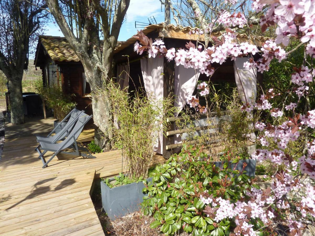 Bed and Breakfast Le Bassin Du Tertre Fronsac  Esterno foto