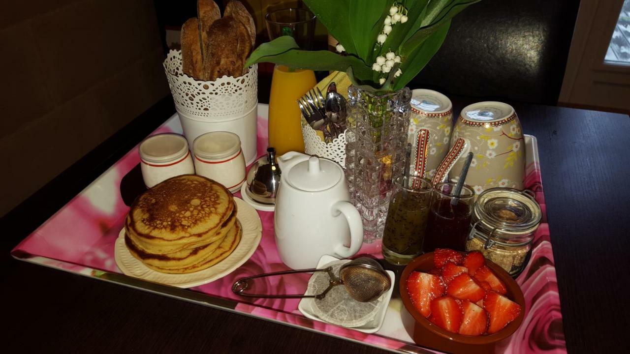 Bed and Breakfast Le Bassin Du Tertre Fronsac  Esterno foto
